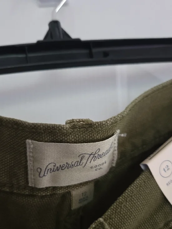 Universal Thread Olive Green Wide Leg Cargo Pants - Picture 2 of 9